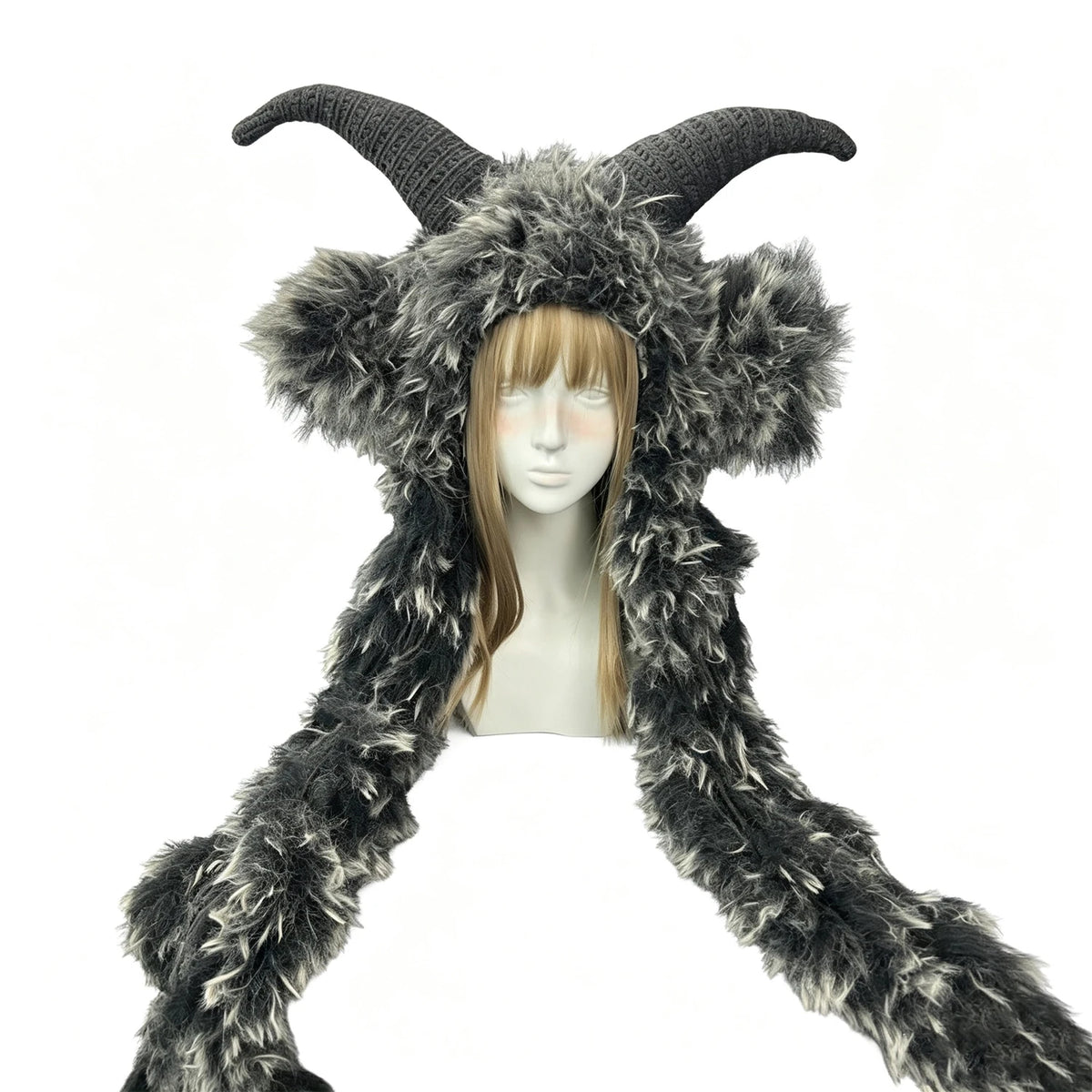 Knotwild Black Ram Horn Hood – view 5